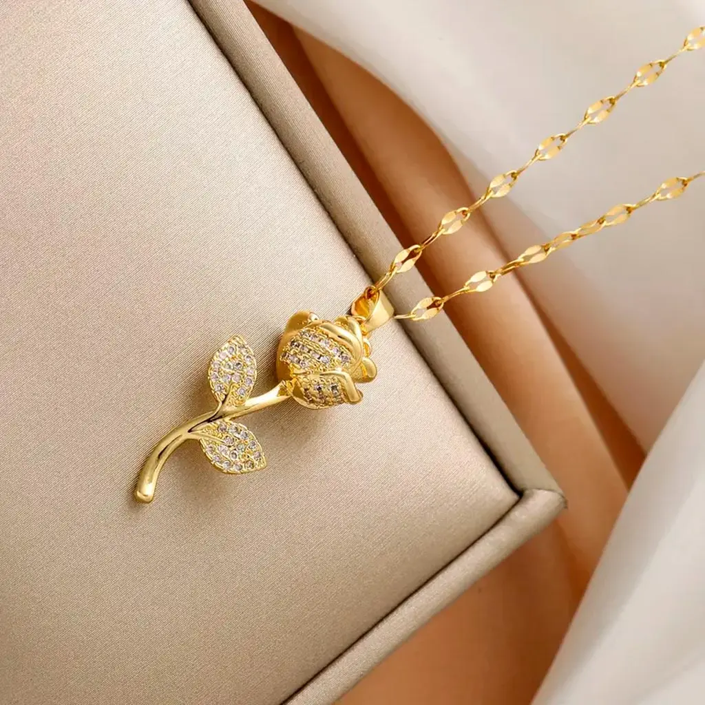 Collar con Colgante de Rosa