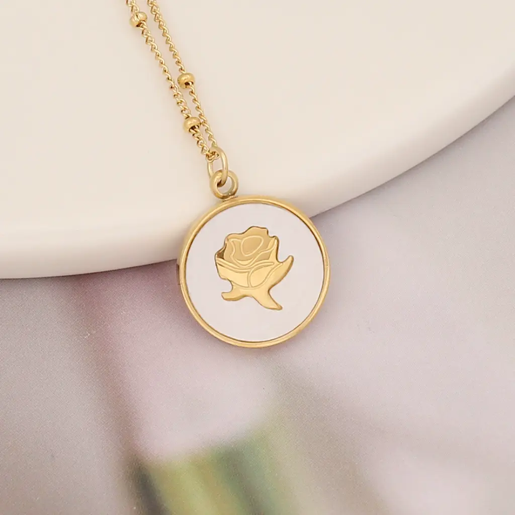 Collar De una rosa