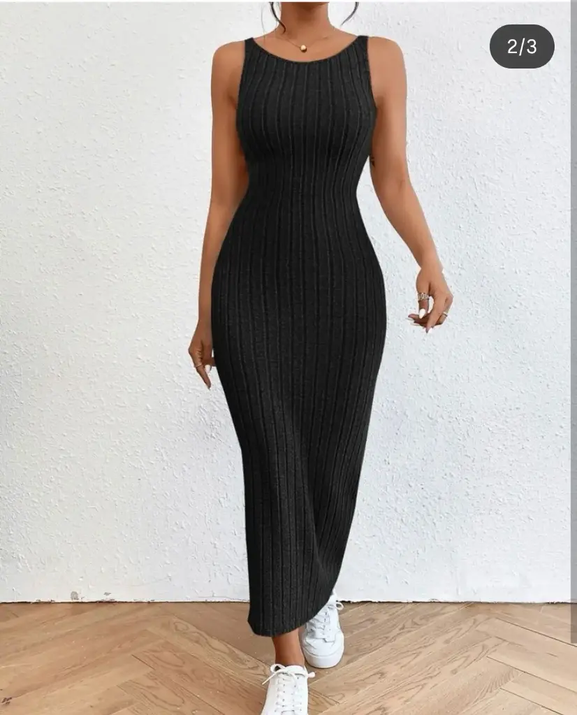 Vestido negro largo sin espalda 