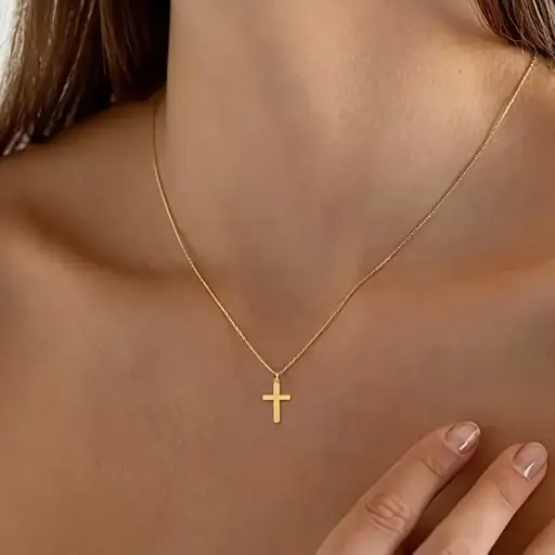 Collar con Colgante de Cruz