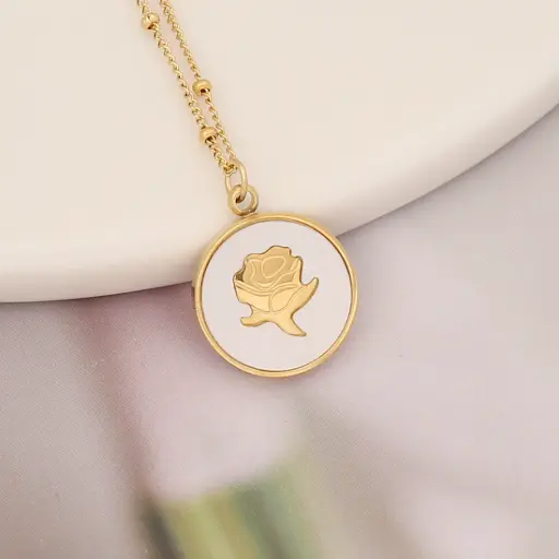 [C251022] Collar De una rosa