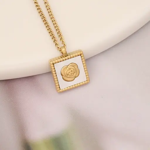 [C251029] Collar Flor