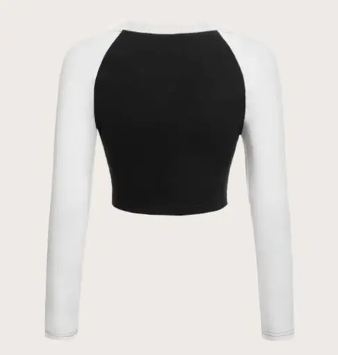 [0000000005060] Blusa negra con manga larga blanca 